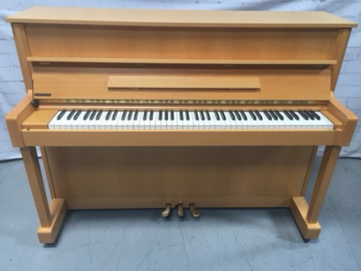 カワイ(KAWAI K18)アップライトピアノ(コンパクトサイズ）中古ピアノ 