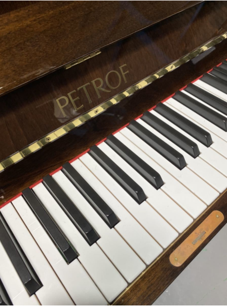 ペトロフPETROF-P125F1中古ピアノ