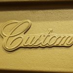 中古ピアノ YAMAHA （ヤマハ） CUSTOM 唯一無二の美しさと響きを持つオンリーワンモデル カスタムロゴ
