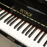 中古ピアノ PETROF （ペトロフ） 125＊2  チェコが誇る歴史あるピアノブランド　鍵盤